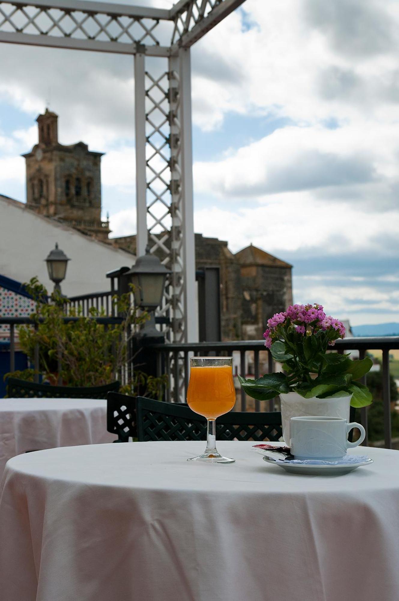 El Convento Hotel 2*