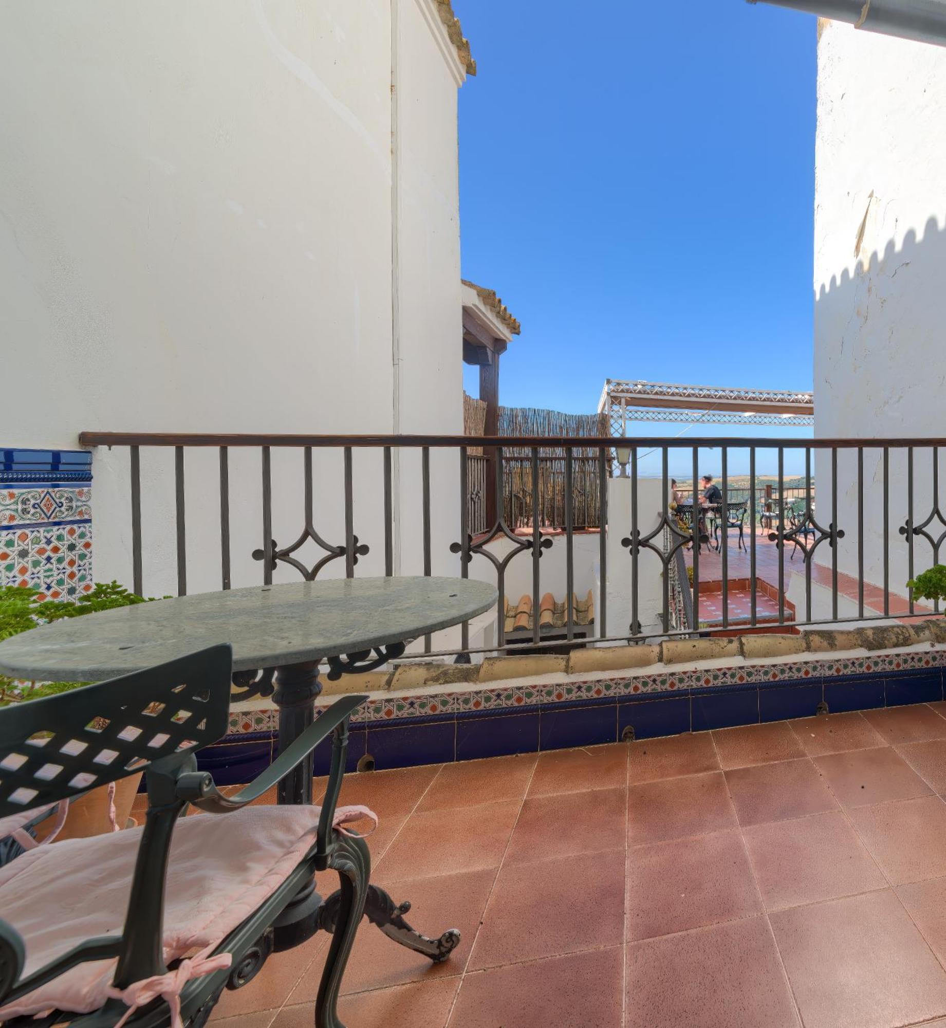 El Convento Hotel 2*