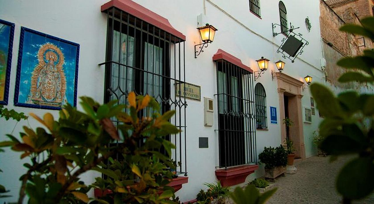 El Convento 2*
